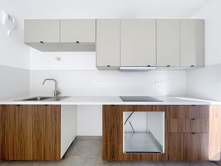 Appartement T3 près de CREPIEUX LA PAPE à louer - Photo 2