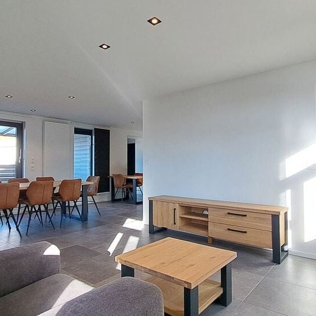 Appartement te huur in Rekem voor € 1.080 met 3 slaapkamers - Photo 1