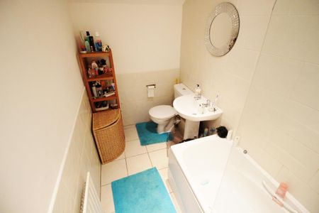 1 Bed Flat, Victoria Road, LS6 - Photo 5