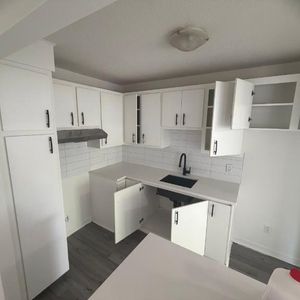 1 CH - 1 SDB - Québec - $999 /mo - Photo 2