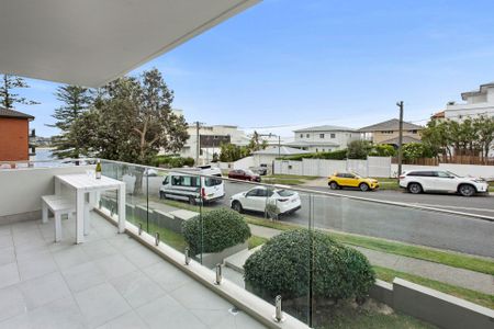 Dee Why, 2/186 Pacific Parade - Photo 5