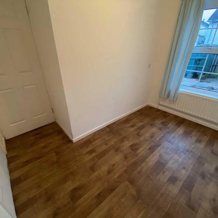 23 Edenvale Court, Ballymacash Road, Lisburn, BT28 2RL - Photo 1