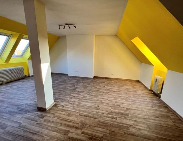 Wöhrder See! 140 m² auf 2 Etagen! Helle Maisonette mit großem Studio, 2 Loggien + TG! - Photo 1