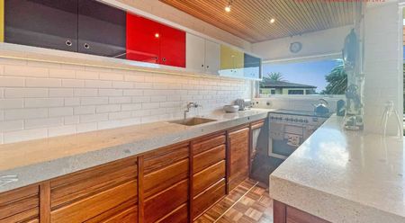 Beachfront Paradise - Photo 2