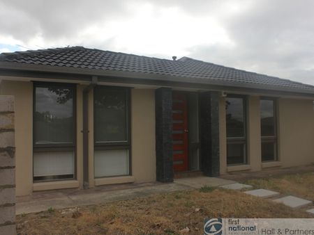 Immaculate 3-Bedroom Home in Quiet Block of Only Two - Photo 5