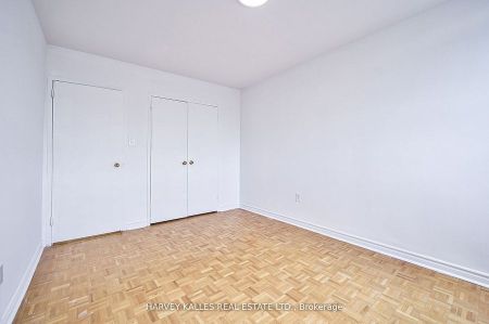 For Lease - 2000 Sheppard Avenue Unit# 2011, Toronto, Ontario - Photo 2