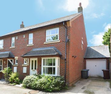 3 bedroom semi-detached house to rent - Photo 4