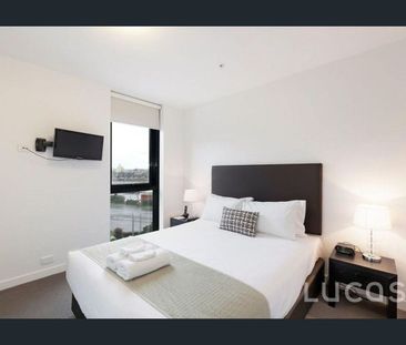 Stylish one bedroom apartment in Harbour One - Photo 3