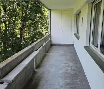 Grosszügige 2.5-Zimmerwohnung an zentraler Lage - Photo 2