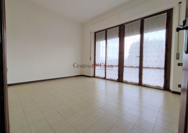 Luminoso appartamento arredato solo di cucina