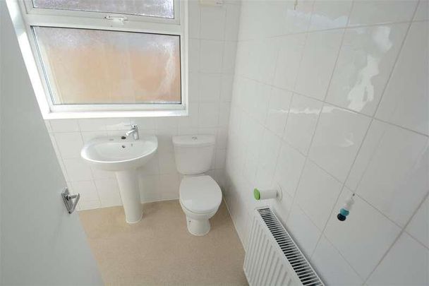 Greenacres Crescent, Brayton, YO8 - Photo 1