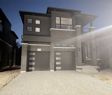 For Lease - 8723 Harlyn Common, Niagara Falls, Ontario - Photo 5
