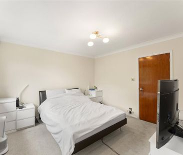 4 bedroom detached house to rent - Photo 5