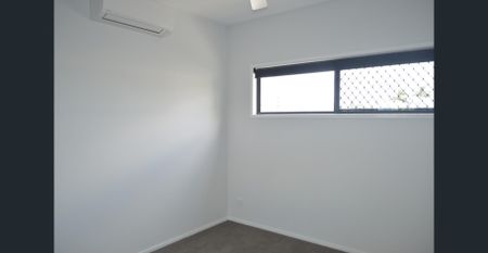 LUXURY IN PRIME WILSTON !! - Photo 4