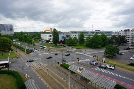 PRACHTIG GERENOVEERD APP. GELEGEN HENDRIK SERRUYSLAAN - TOPLIGGING - Foto 2