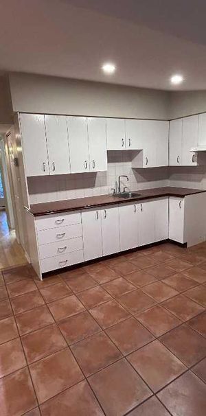 Maison de ville à Magog - BELLE OPPORTUNITÉ POUR PERSONNES RETRAITÉES! - Photo 1