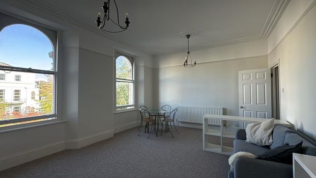 2 bedroom flat to rent - Photo 1
