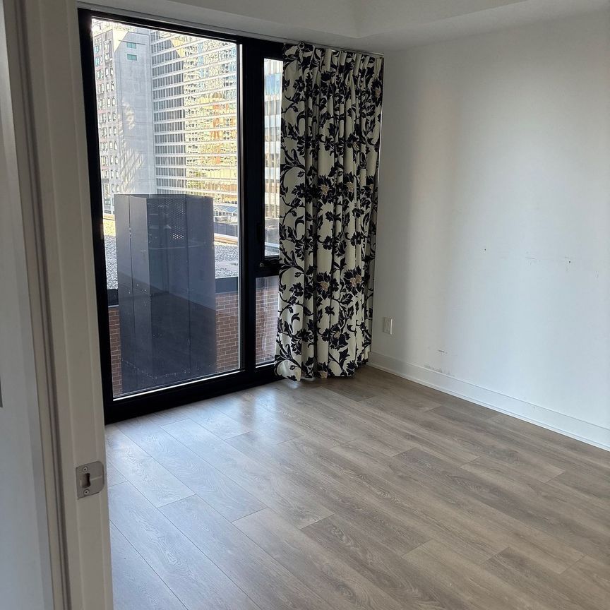 For Lease - 188 Cumberland Street Unit# 803, Toronto, Ontario - Photo 1