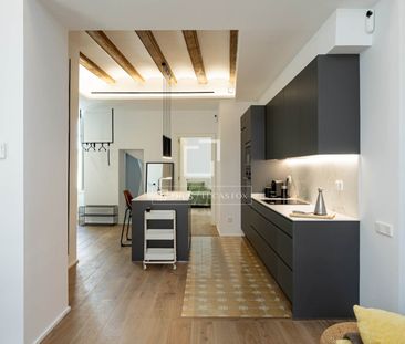 Excellent 2 Bedroom apartment for rent in El Born, Barcelona - Photo 2