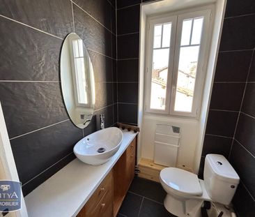 Location Appartement 3 pièces 70m² VILLEFRANCHE SUR SAONE 69400 - Photo 2