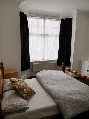 6 bedroom house share to rent - Photo 4