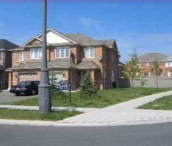 For Lease - 3865 Stardust Drive, Mississauga, Ontario - Photo 2