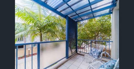 A Harbourside Sanctuary With Resort Facilities - Photo 2