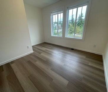The Loop. Two Bedroom Plus Den/Three Full Bathrooms - Photo 1