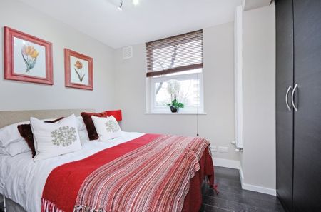 4 bedroom flat to rent - Photo 3