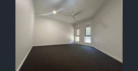 SPACIOUS AND LOW MAINTENANCE FAMILY HOME - Photo 2