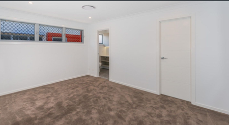 2/25 Mullens Street, Hawthorne QLD 4171 - Townhouse For Rent | Domain - Photo 3