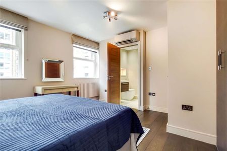 Large three bedroom apartment set within a portered block with access to parking - Photo 3