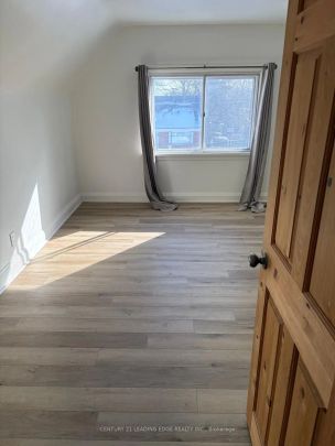 38 Southmead Road #Main - Photo 1