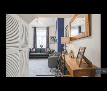 2 bedroom terraced house to rent - Photo 3