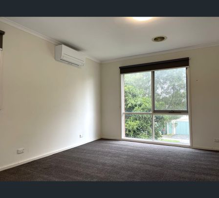 9 Darius Avenue, Frankston, Vic 3199 - Photo 1