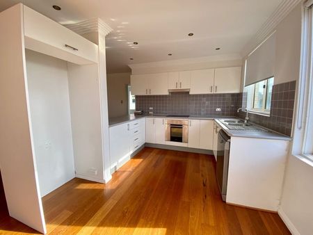 MODERN 2 BEDROOM UNIT - Photo 5