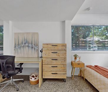 Stylish Renovated Studio in the Heart of Chermside – Minutes from W... - Photo 2