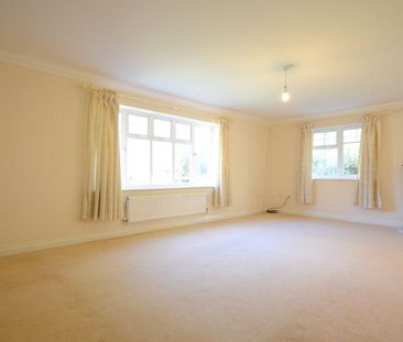 4 bedroom detached house to rent - Photo 1