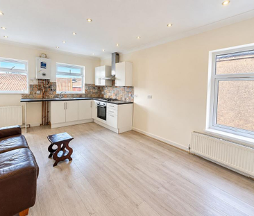 3 bedroom apartment to rent - Photo 5