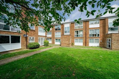 Epping Green, Hemel Hempstead, HP2 - Photo 2