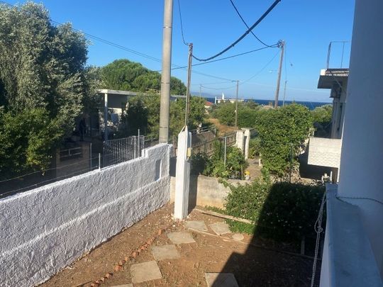 Μονοκατοικία για ενοικίαση Αρτέμιδα (Λούτσα) - Φωτογραφία 1