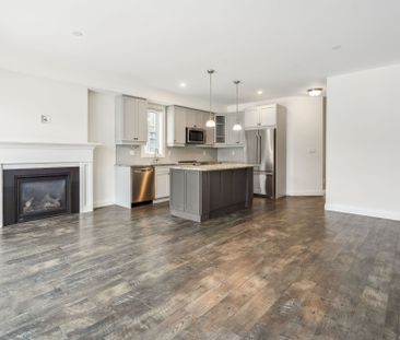 For Lease - 213 YELLOW BIRCH Crescent, Blue Mountains, Ontario - Photo 2