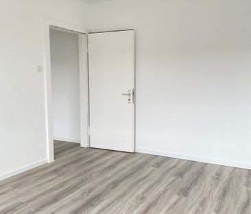 *Hereinspaziert* vollständig renovierte Dreizimmerwohnung - Photo 2