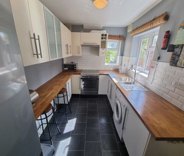 4 Bed Student Accommodation - Photo 6