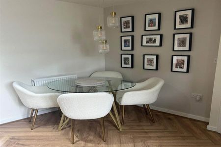 3 bed semi-detached house to rent in Rother Close, Hebburn, NE31 - Photo 3