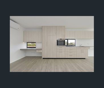 Stylish 1-Bedroom Apartment in Prime Scarborough Location ** HOME O... - Photo 3