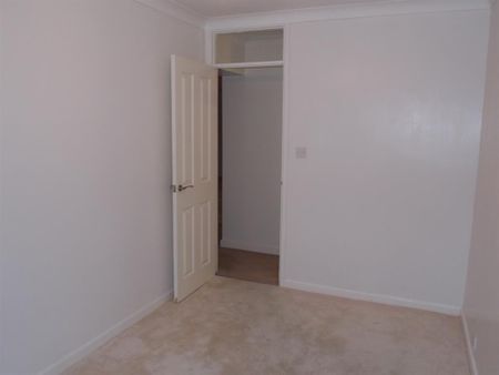 4 bedroom bungalow to rent - Photo 4