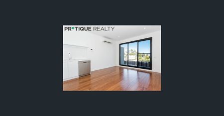 Spacious 1 bedroom 1 bathroom 1 carspace apartment in Heart of Brunswick West - Photo 4