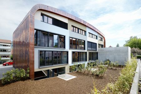 Maisonette apartment with garden share and conservatory - Photo 4