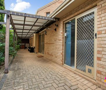 FANTASTIC 3 BEDROOM 2 BATHROOM TOWNHOUSE IN SOUTH PERTH! - Photo 6